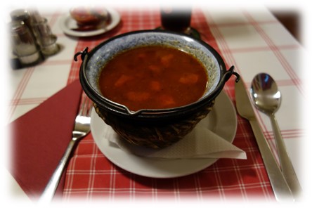 Csarnok Vendegloグヤーシュ